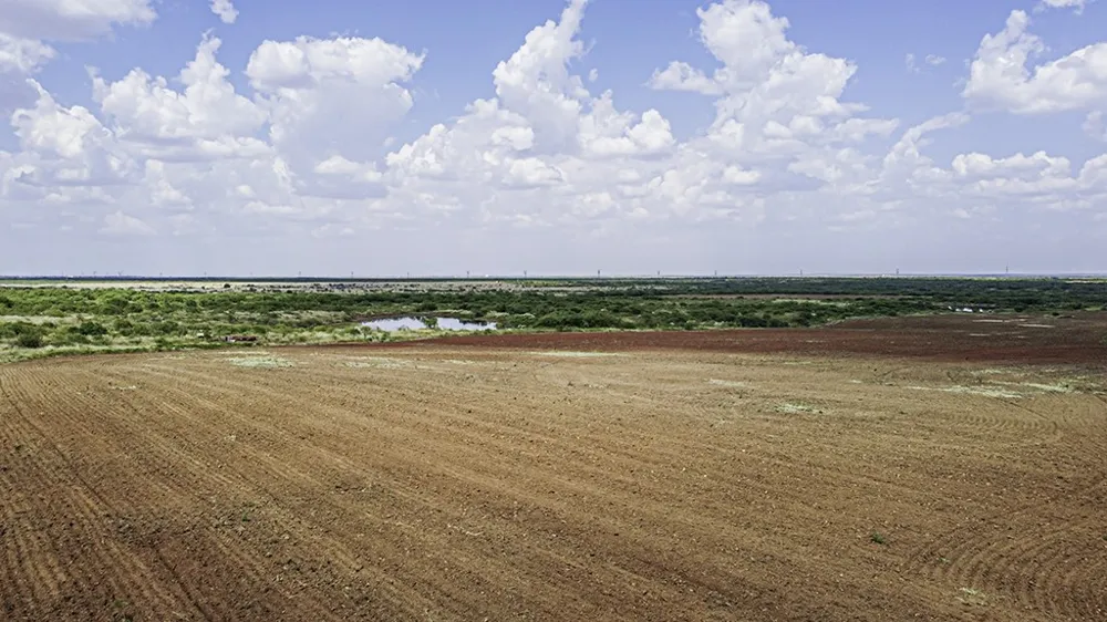 Highway 25 S Electra, TX 76360