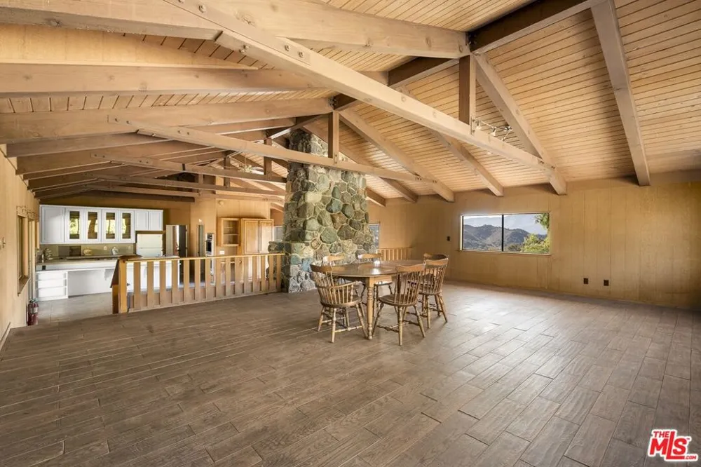 1959 Rambling Oaks Road Santa Ynez, CA 93460