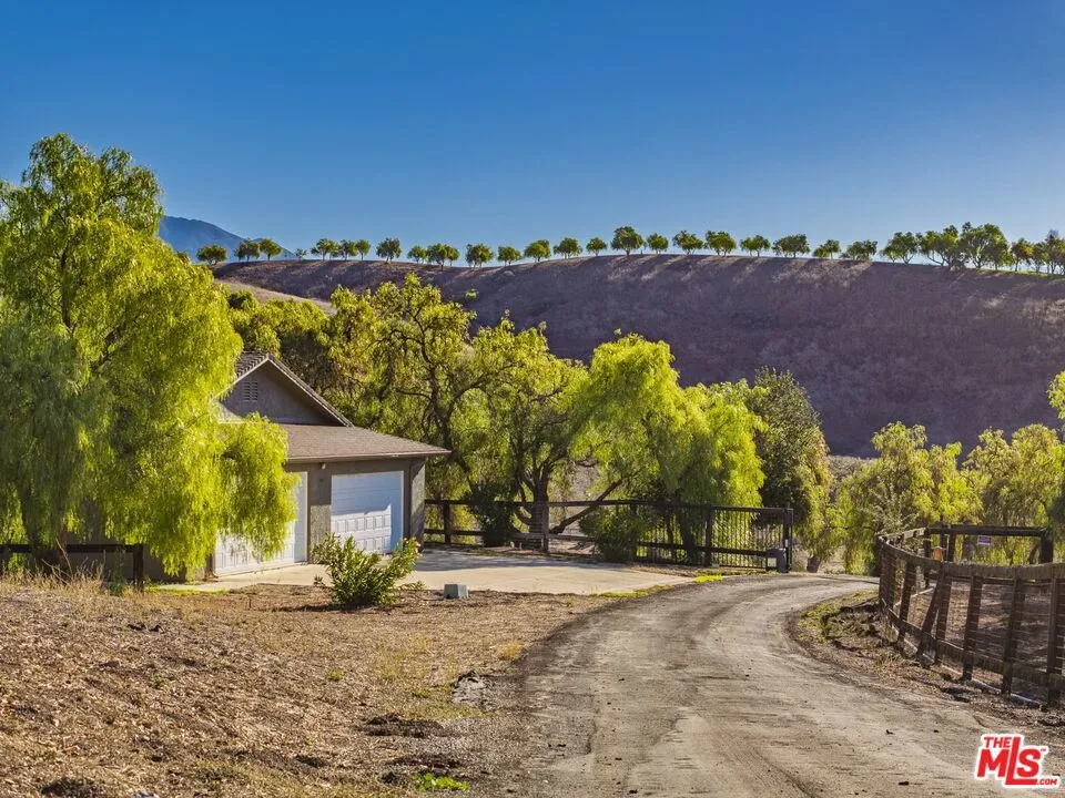 1959 Rambling Oaks Road Santa Ynez, CA 93460