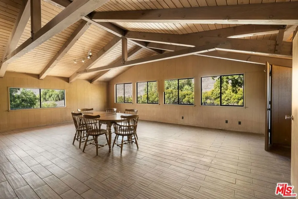1959 Rambling Oaks Road Santa Ynez, CA 93460