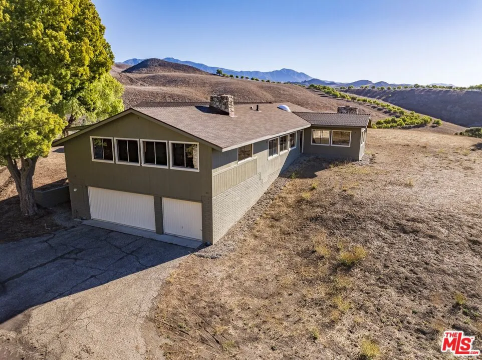 1959 Rambling Oaks Road Santa Ynez, CA 93460