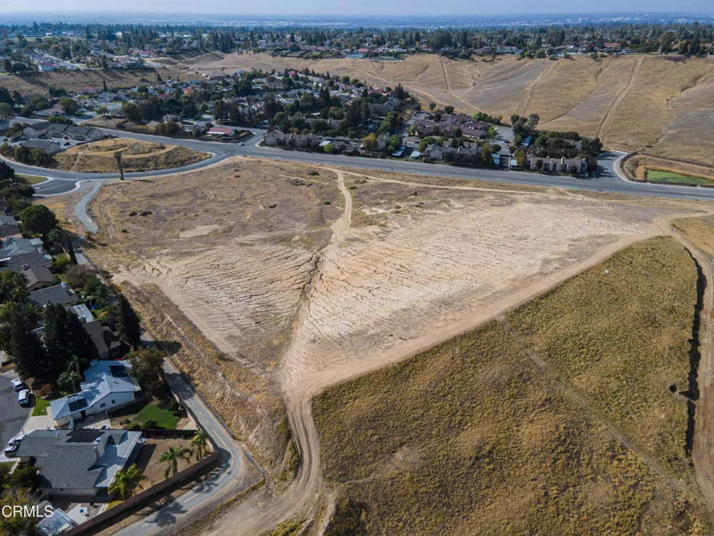 6215 Fairfax Road Bakersfield, CA 93307