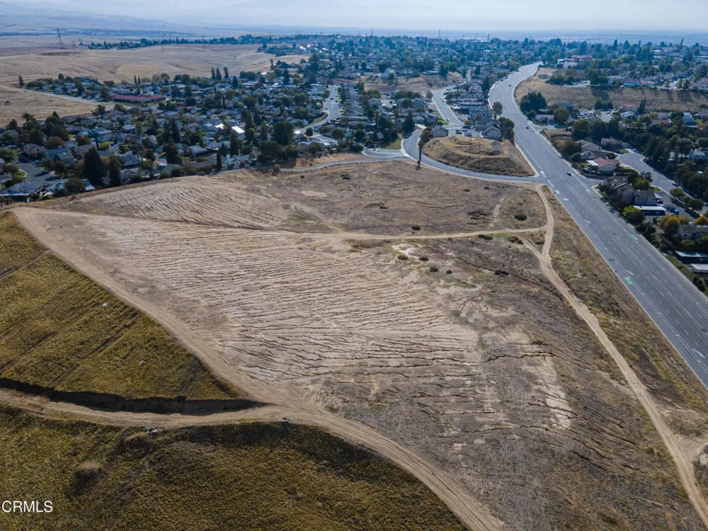 6215 Fairfax Road Bakersfield, CA 93307