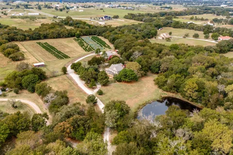 1833 Dr Sanders Road