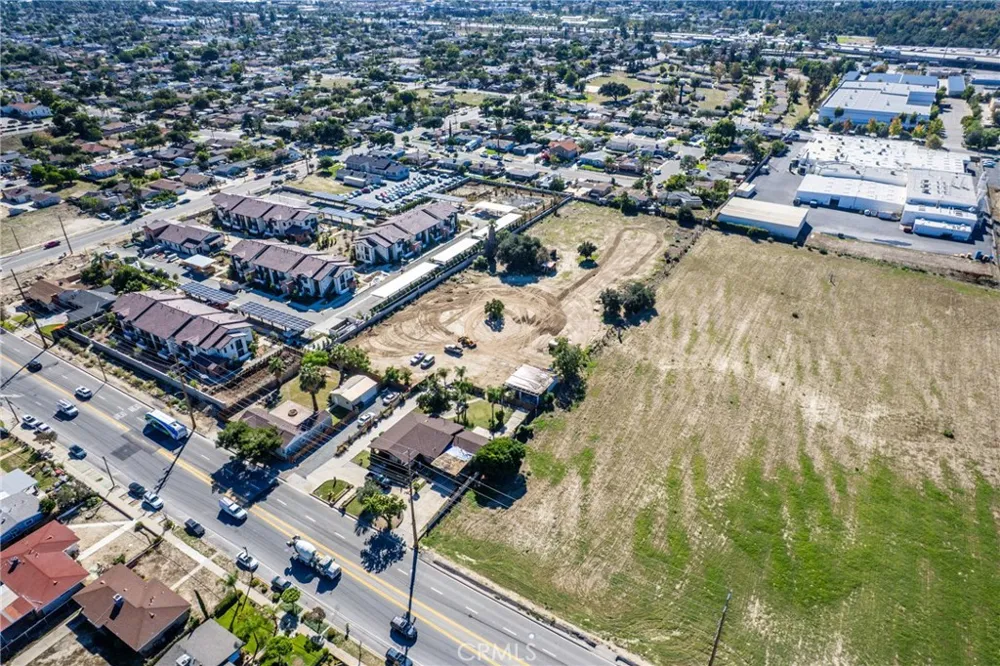 831 W Lugonia Redlands, CA 92374