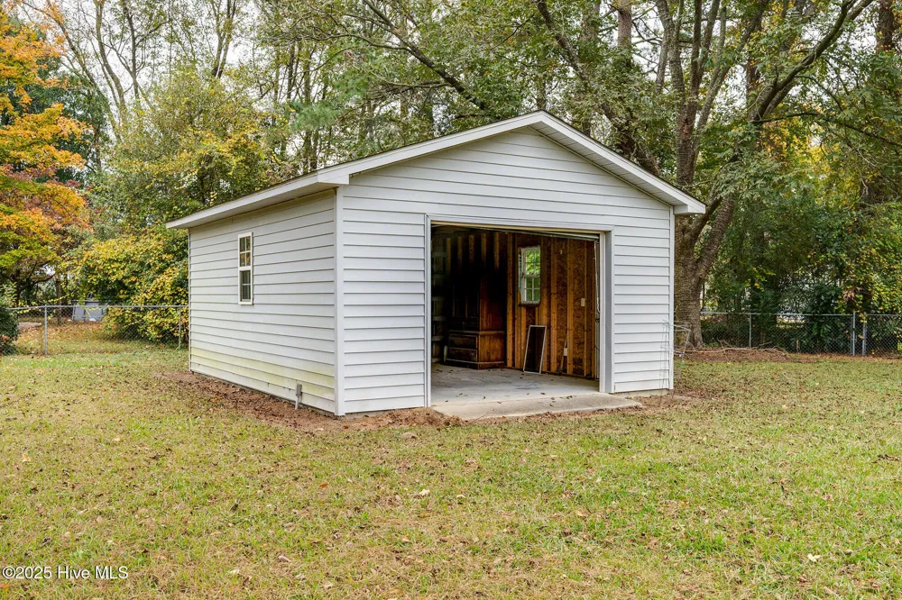 214 Elm Street Warsaw, NC 28398