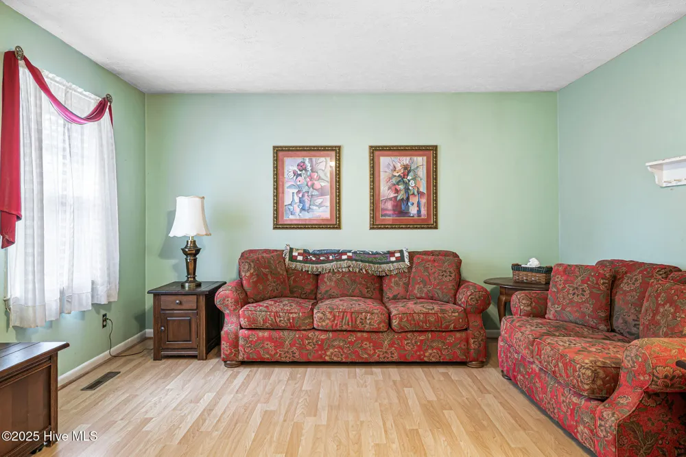 214 Elm Street Warsaw, NC 28398