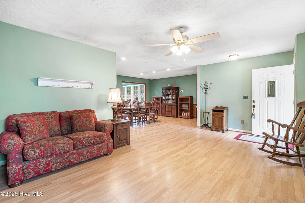 214 Elm Street Warsaw, NC 28398