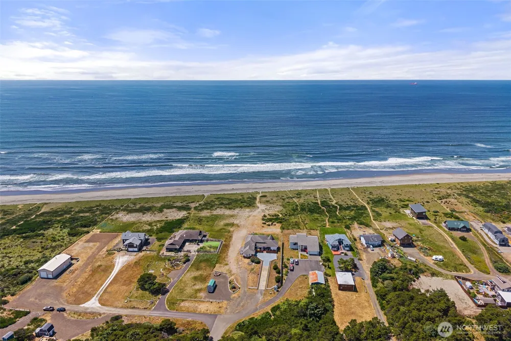 1981 Grey Gull Lane S Westport, WA 98595