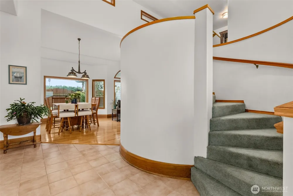 1981 Grey Gull Lane S Westport, WA 98595