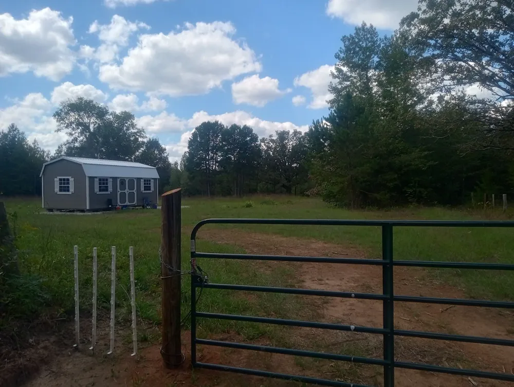 165 County rd 2613 Marietta, TX 75566