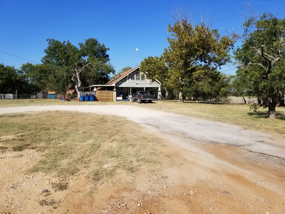 2633 E Highway 67 Keene, TX 76031