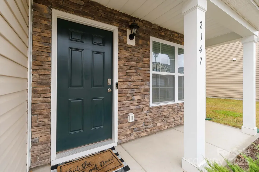 2147 Eastway Drive Dallas, NC 28034