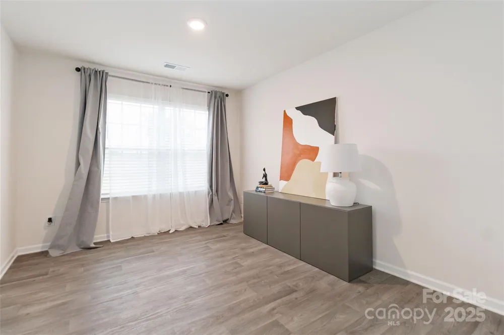 2147 Eastway Drive Dallas, NC 28034