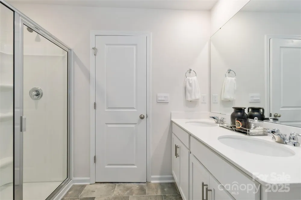 2147 Eastway Drive Dallas, NC 28034