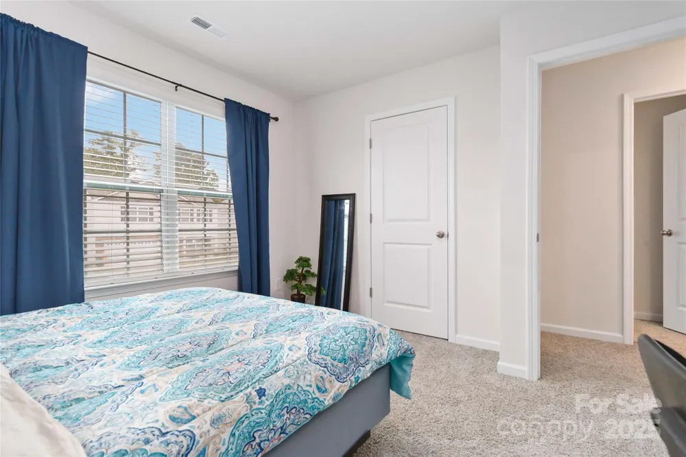 2147 Eastway Drive Dallas, NC 28034