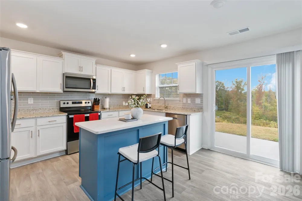 2147 Eastway Drive Dallas, NC 28034