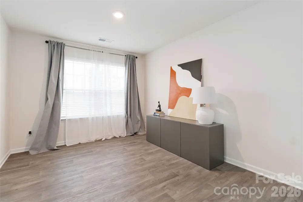 2147 Eastway Drive Dallas, NC 28034