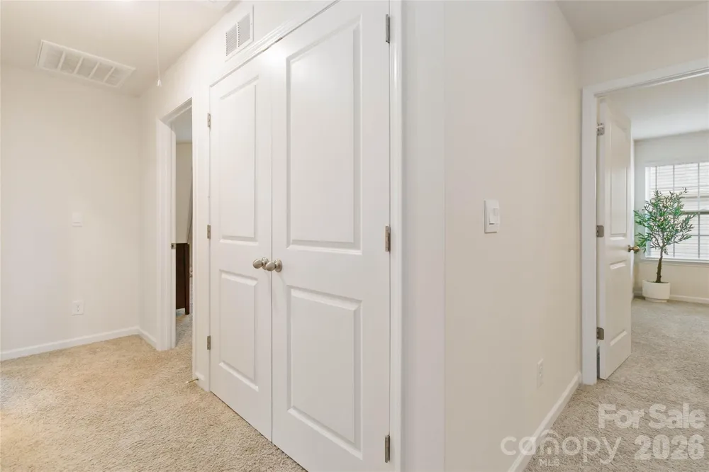 2147 Eastway Drive Dallas, NC 28034