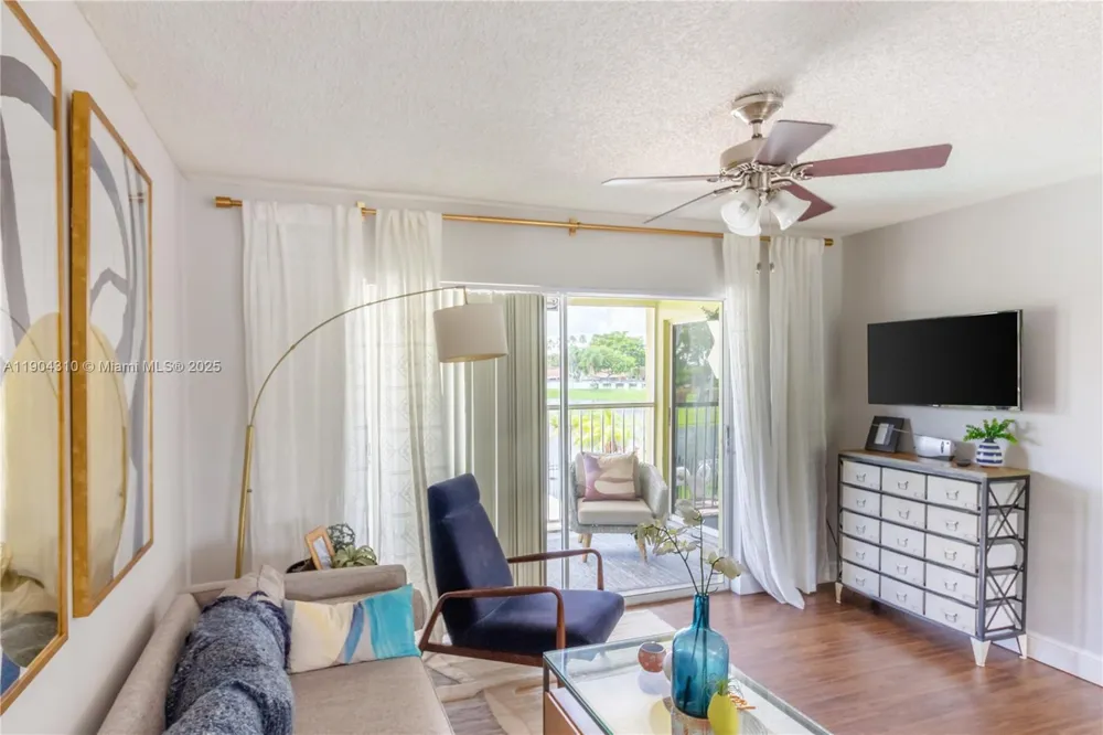17230 NW 64th Ave #- Miami Lakes, FL 33015