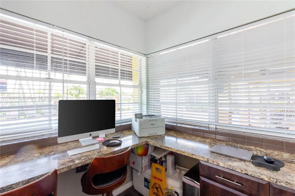 17230 NW 64th Ave #- Miami Lakes, FL 33015