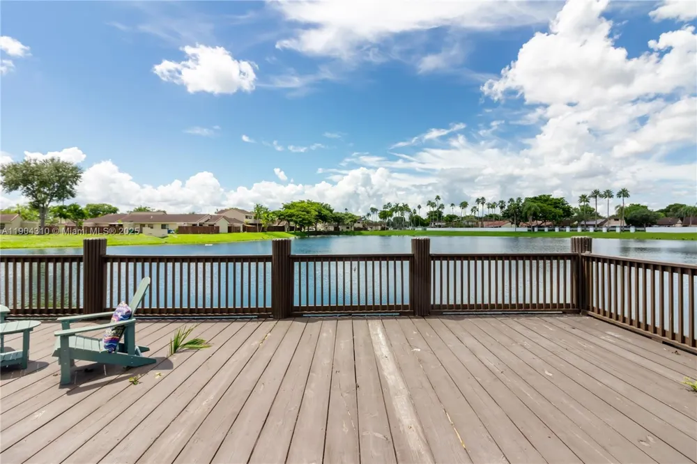 17230 NW 64th Ave #- Miami Lakes, FL 33015