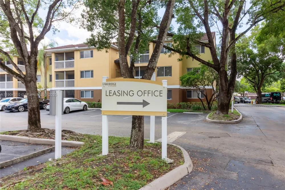 17230 NW 64th Ave #- Miami Lakes, FL 33015