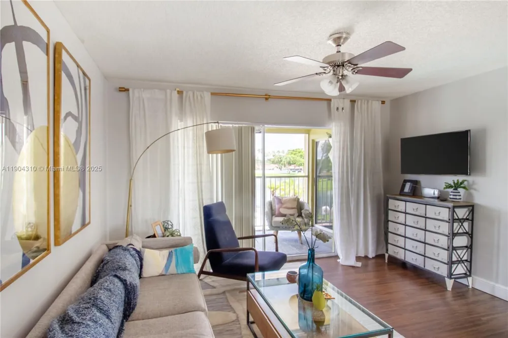 17230 NW 64th Ave #- Miami Lakes, FL 33015