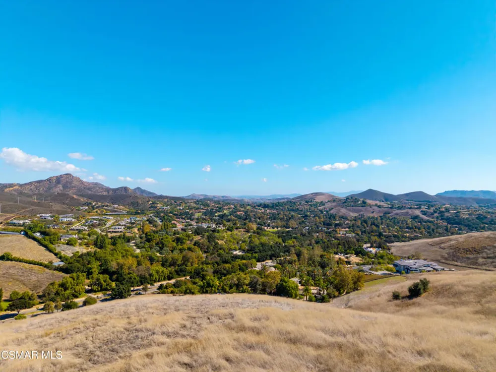 1901 Westlake Boulevard Westlake Village, CA 91362