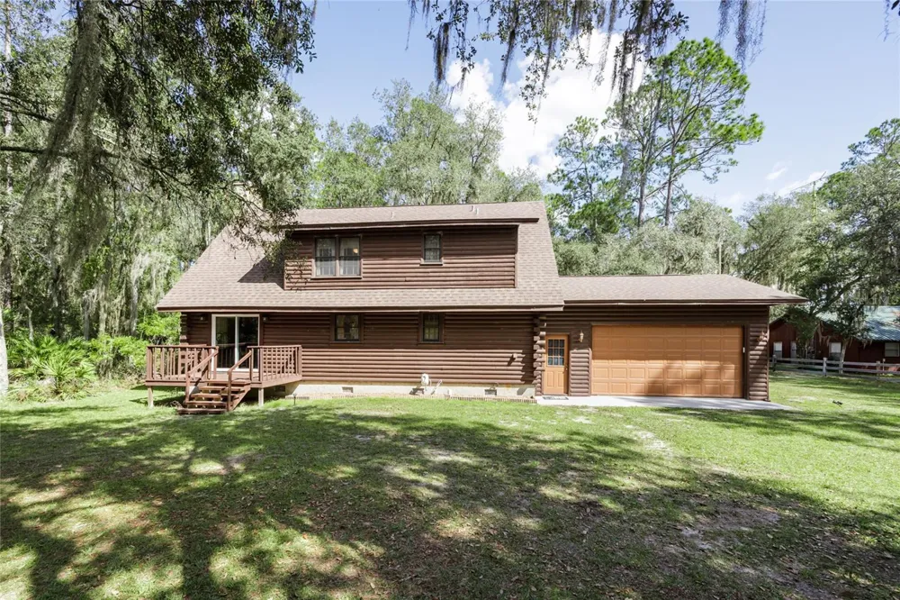 239 RILEY LAKE DRIVE Hawthorne, FL 32640