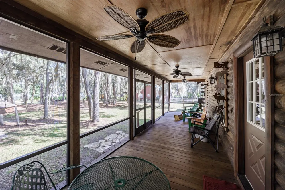 239 RILEY LAKE DRIVE Hawthorne, FL 32640