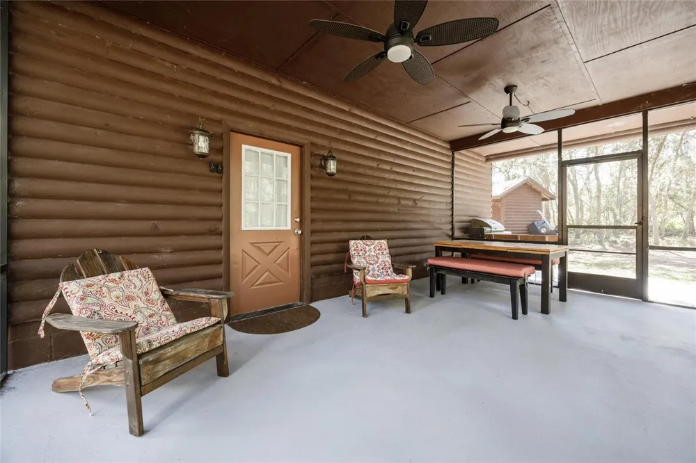 239 RILEY LAKE DRIVE Hawthorne, FL 32640