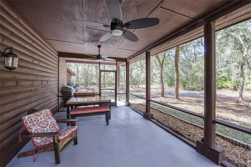 239 RILEY LAKE DRIVE Hawthorne, FL 32640