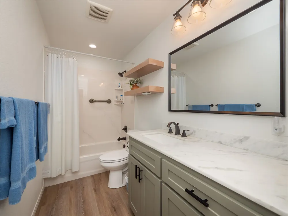 614 W 3rd Street McGregor, TX 76657
