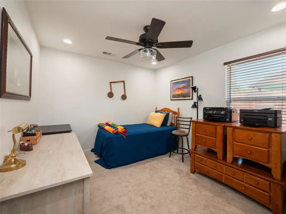 614 W 3rd Street McGregor, TX 76657