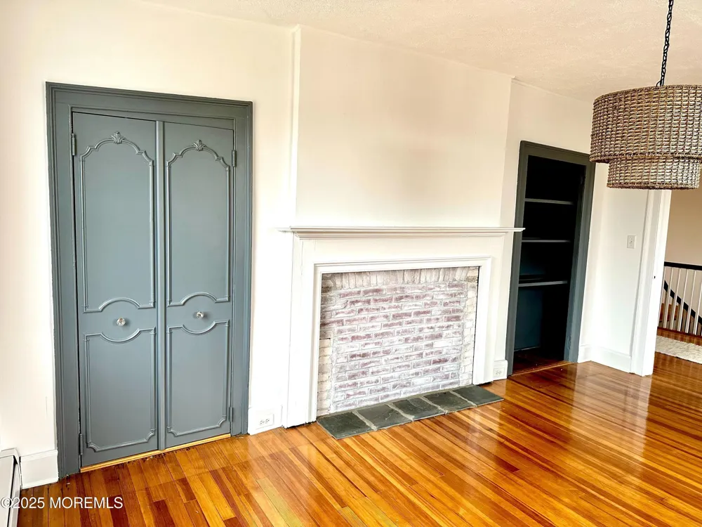 630 Broad Street #G Shrewsbury, NJ 07702