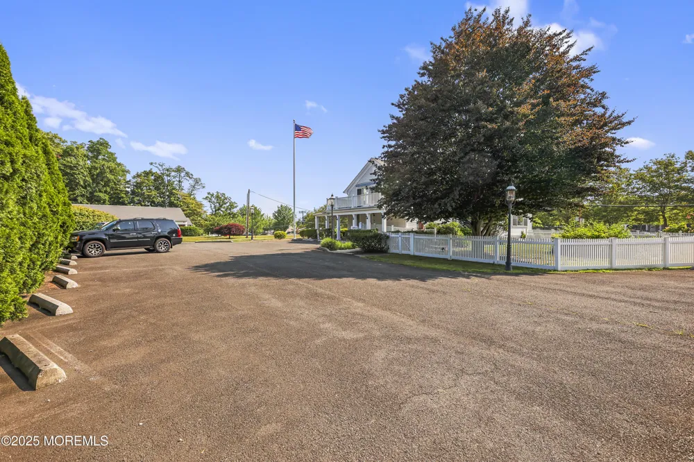 630 Broad Street #G Shrewsbury, NJ 07702