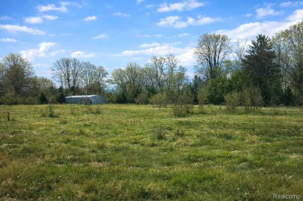 725 W Grand River Avenue Meridian Charter Township, MI 48864