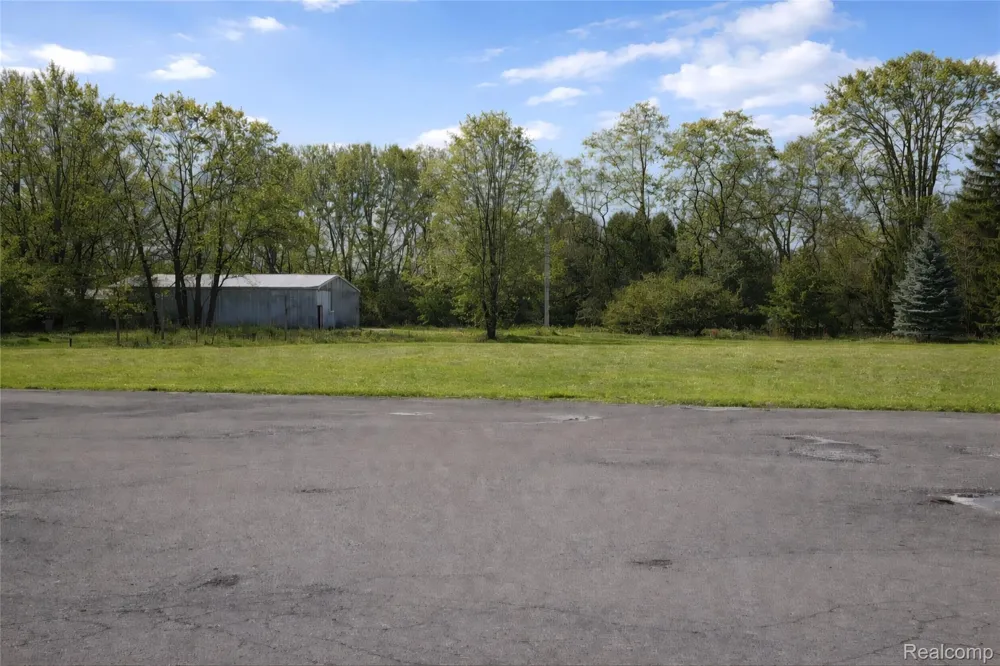 725 W Grand River Avenue Meridian Charter Township, MI 48864