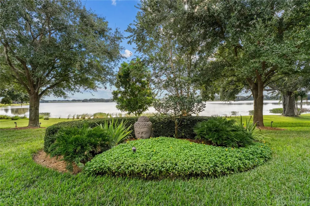 414 MEANDERING WAY Polk City, FL 33868
