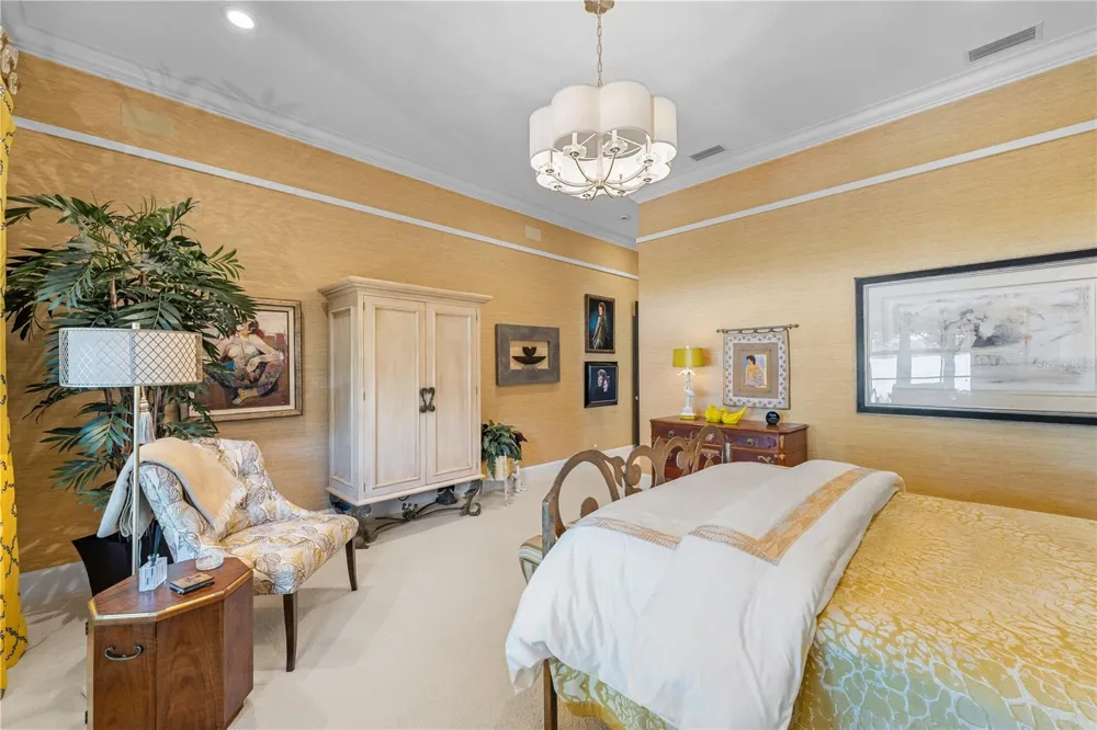 414 MEANDERING WAY Polk City, FL 33868