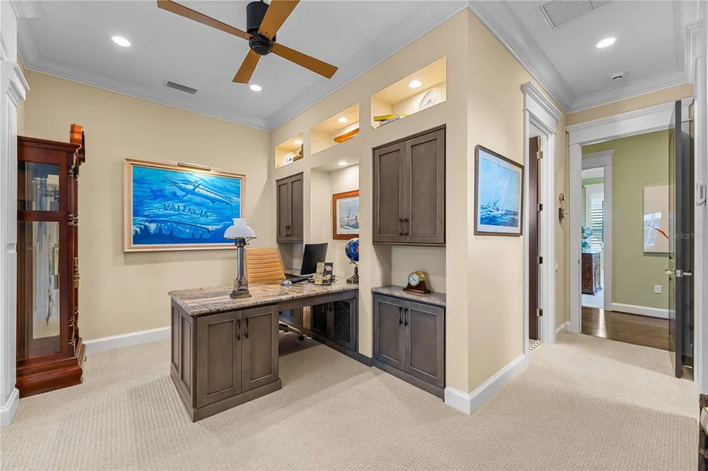414 MEANDERING WAY Polk City, FL 33868