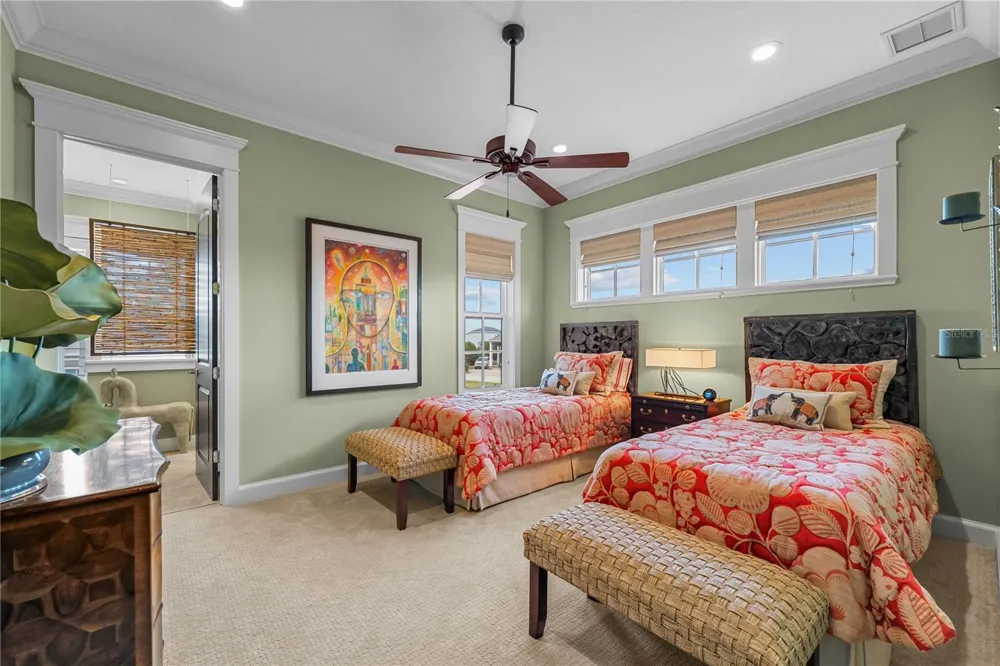 414 MEANDERING WAY Polk City, FL 33868