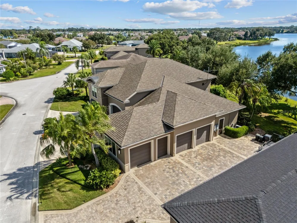 414 MEANDERING WAY Polk City, FL 33868