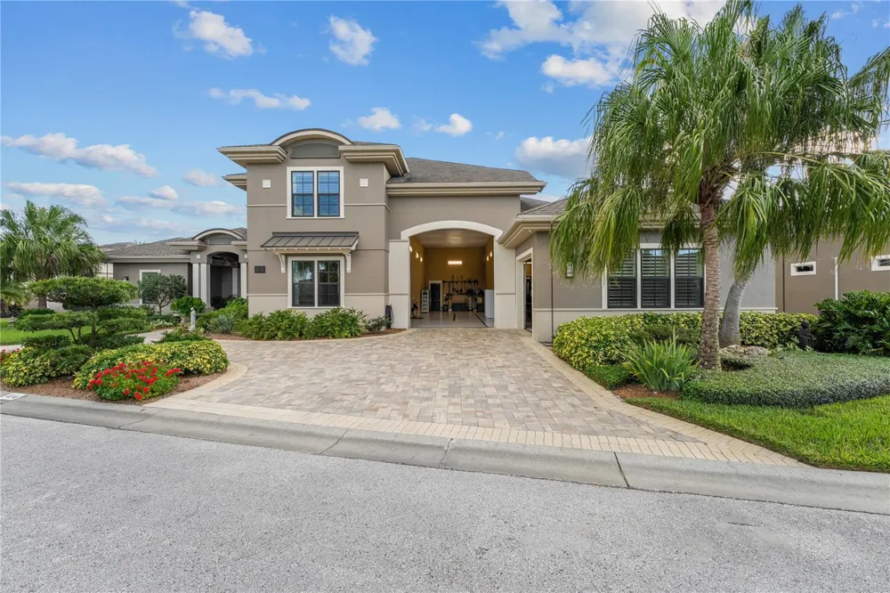 414 MEANDERING WAY Polk City, FL 33868