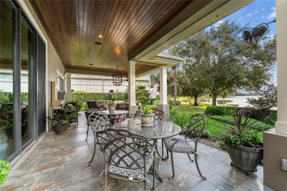 414 MEANDERING WAY Polk City, FL 33868