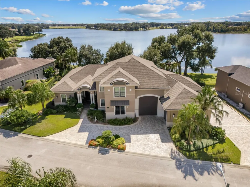 414 MEANDERING WAY Polk City, FL 33868