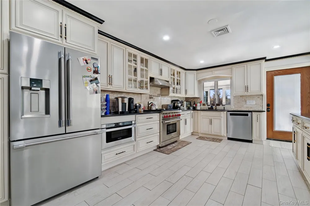 164-47 86 STREET Howard Beach, NY 11414