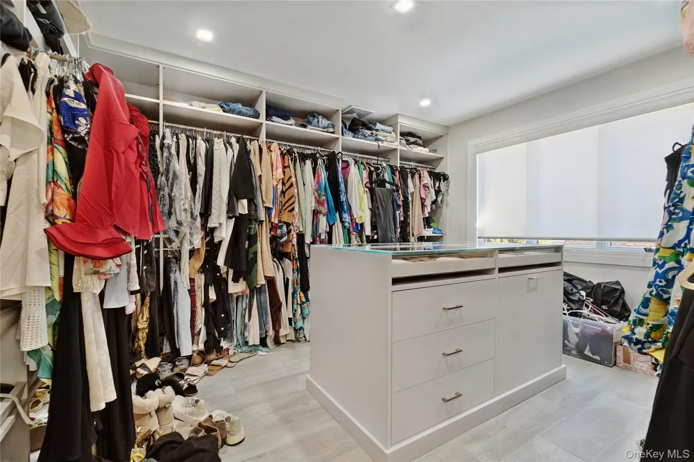 164-47 86 STREET Howard Beach, NY 11414