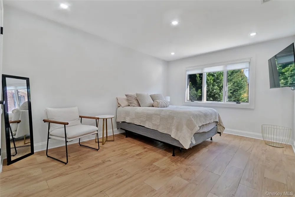 164-47 86 STREET Howard Beach, NY 11414